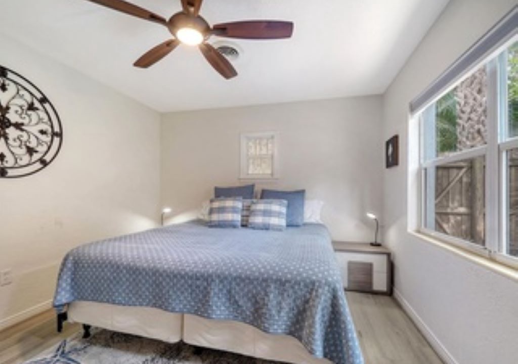 Photo of Bedroom in Downtown