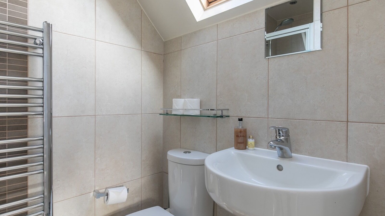 Photo of Bathroom in Wraysbury
