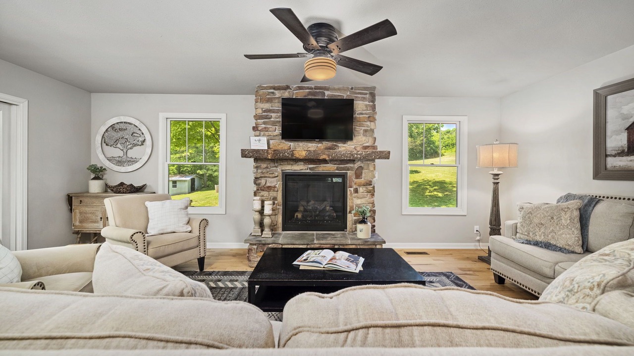 Photo of Livingroom in Simpson