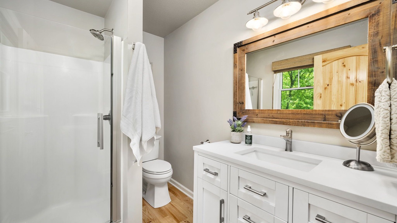 Photo of Bathroom in Simpson