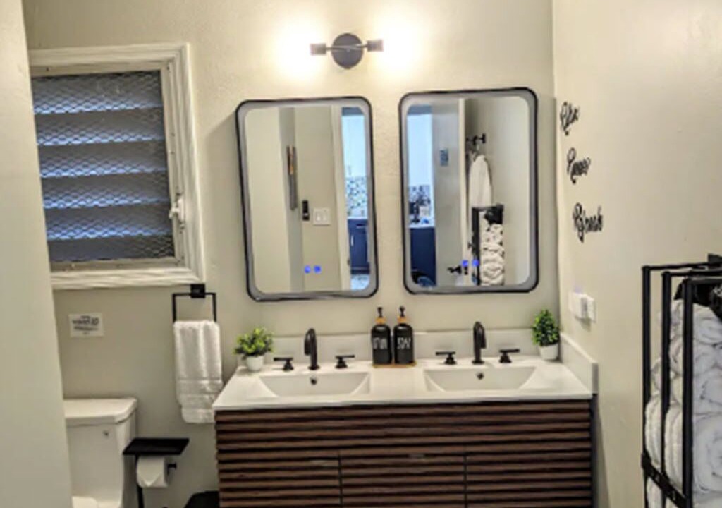 Photo of Bathroom in Estate Ruby