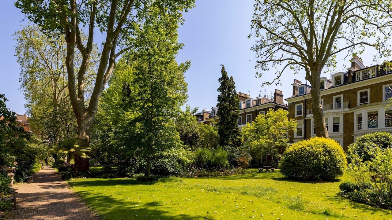 Photo of Outdoor in Earl's Court