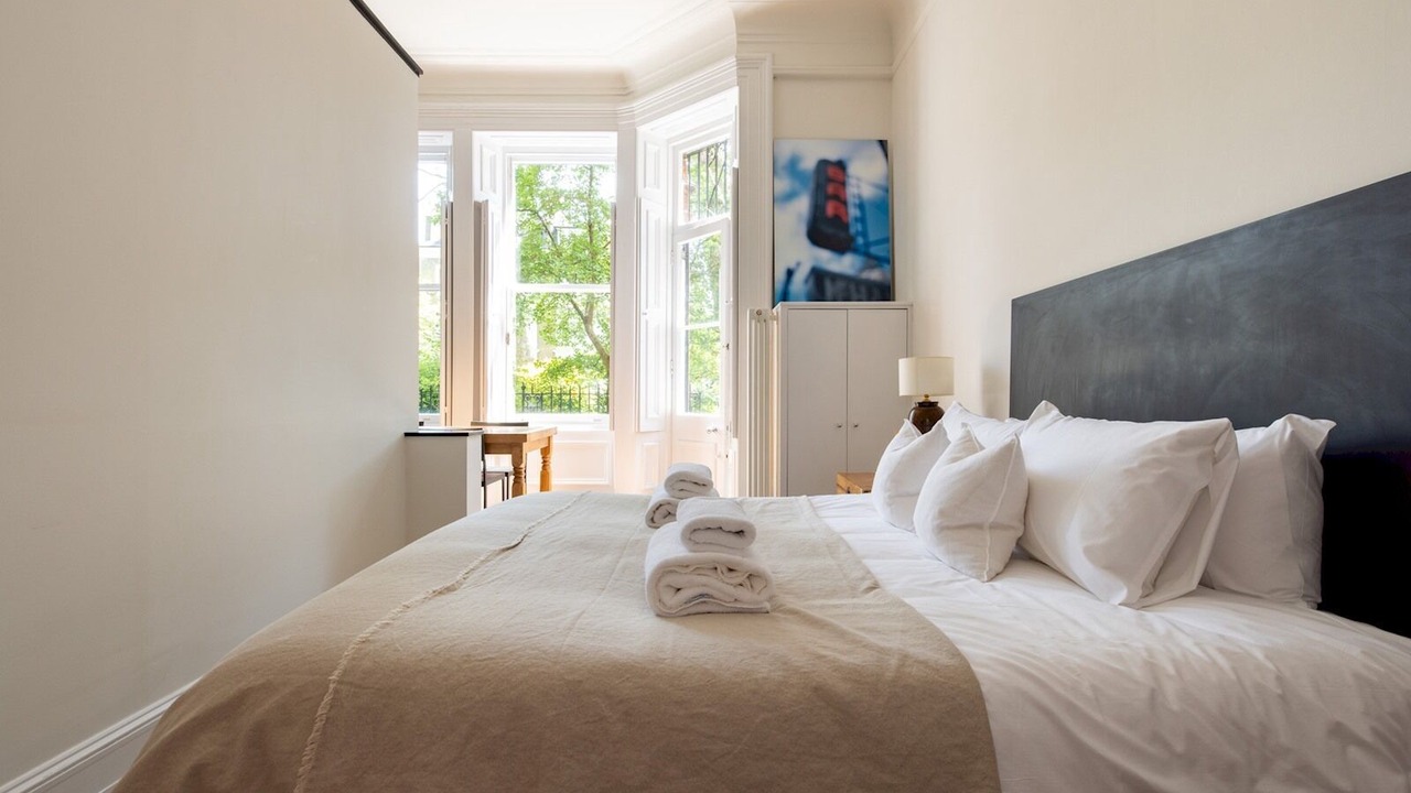 Photo of Bedroom in Earl's Court