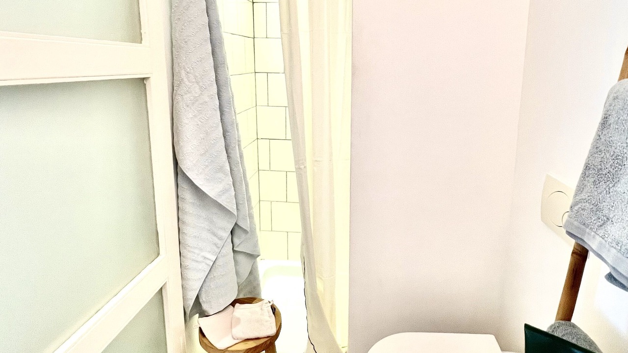 Photo of Bathroom in Saint-Marcel-d'Aredeche