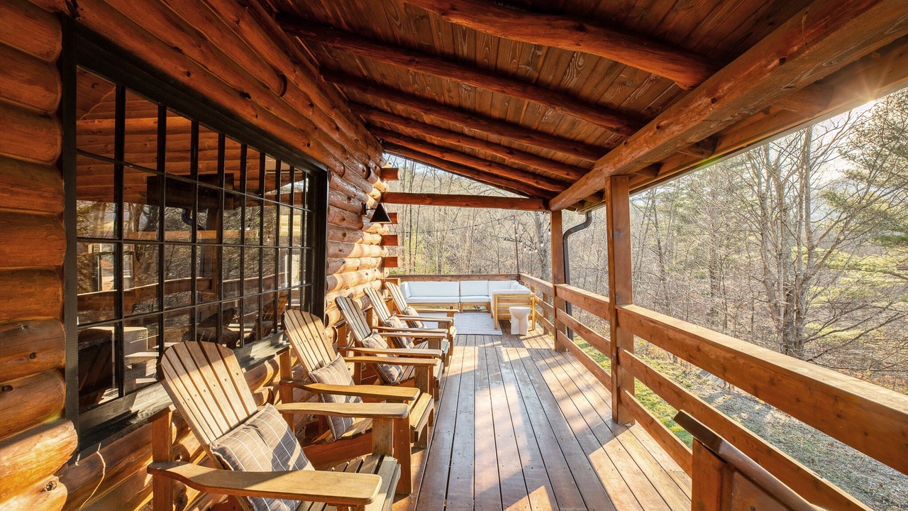 Photo of Patio Balcony in Phoenicia