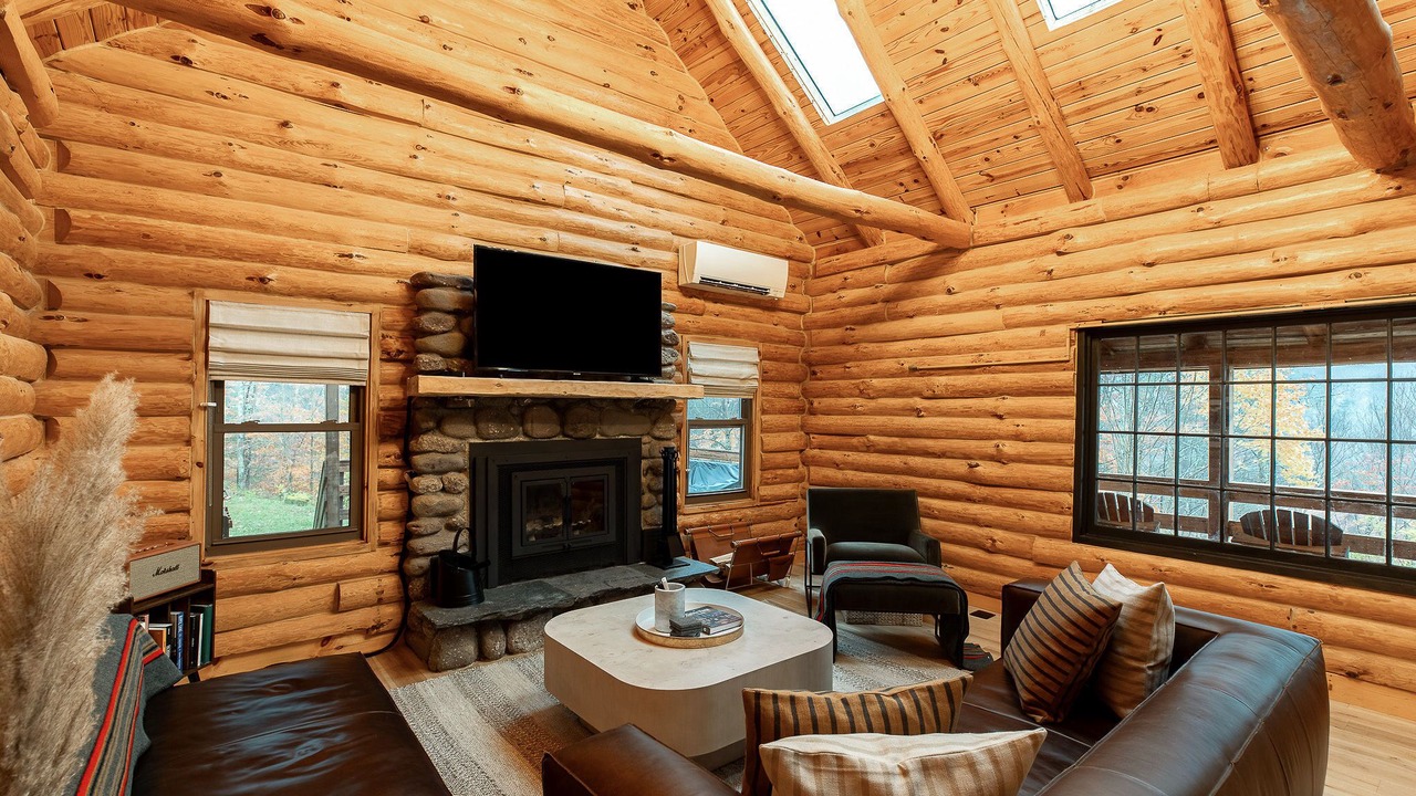 Photo of Livingroom in Phoenicia