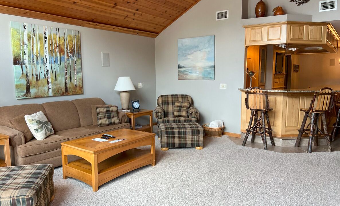 Photo of Bedroom in Lake Shore Estates