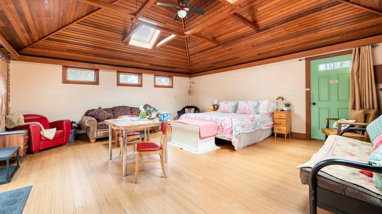 Photo of Livingroom in Phoenicia