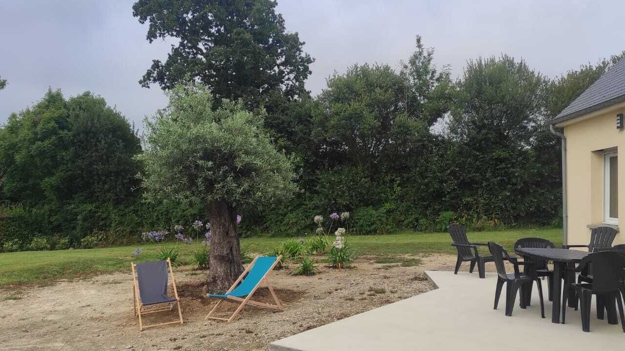 Photo of Outdoor in Varenguebec