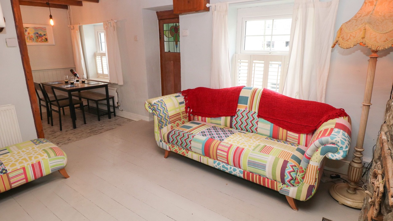 Photo of Livingroom in Newton