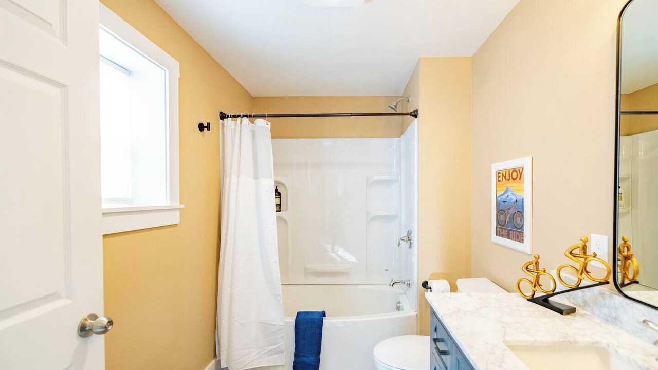 Photo of Bathroom in Anaconda