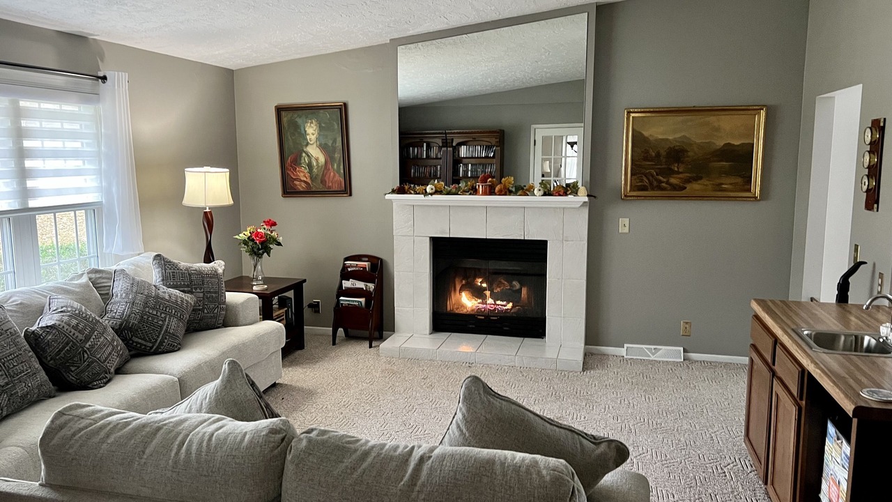Photo of Livingroom in Bettendorf