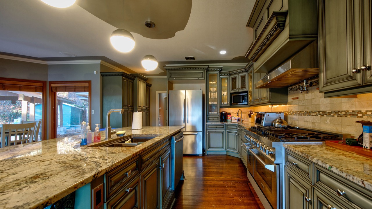 Photo of Kitchen in Lower Sumas Mountain