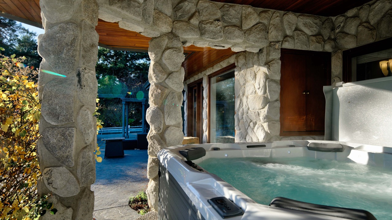 Photo of Patio Balcony in Lower Sumas Mountain