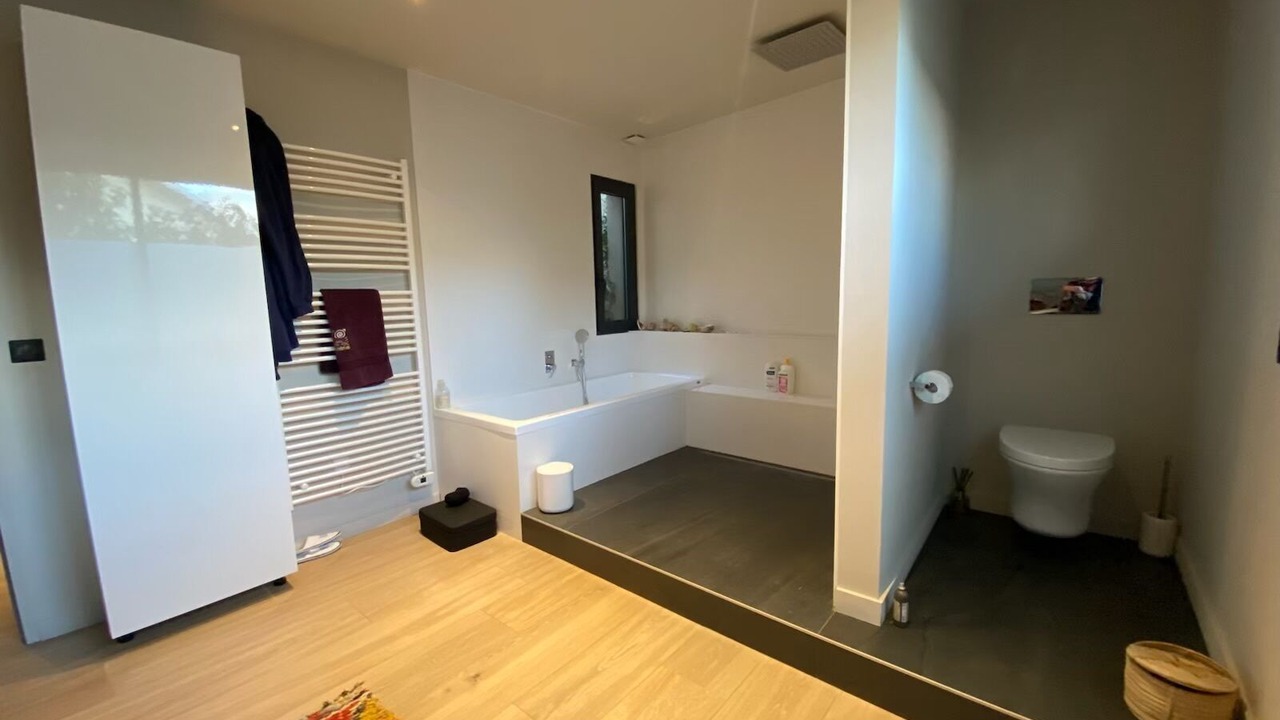 Photo of Bathroom in Le Bouscat