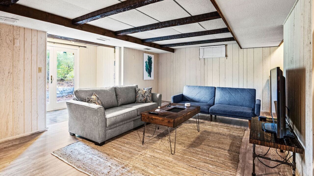 Photo of Livingroom in Colgate