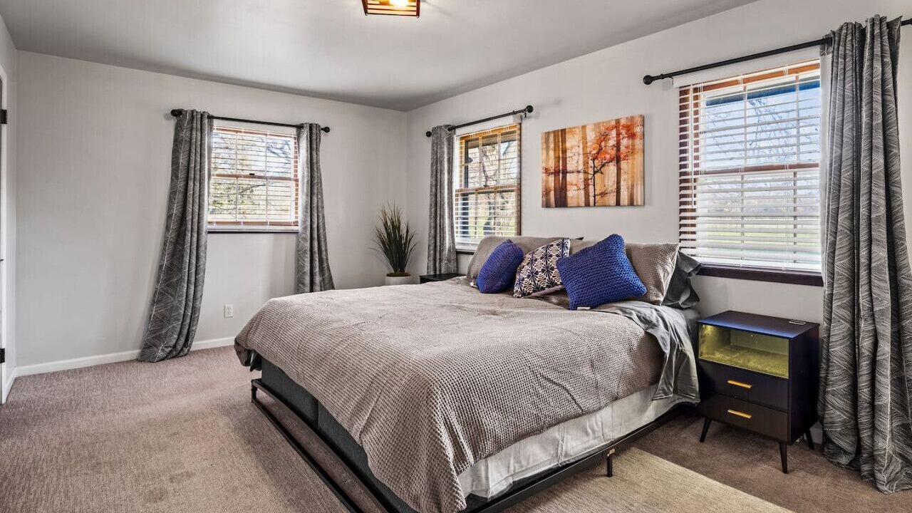 Photo of Bedroom in Colgate