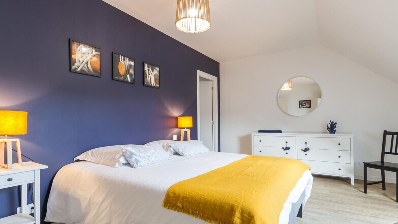 Photo of Bedroom in Portbail