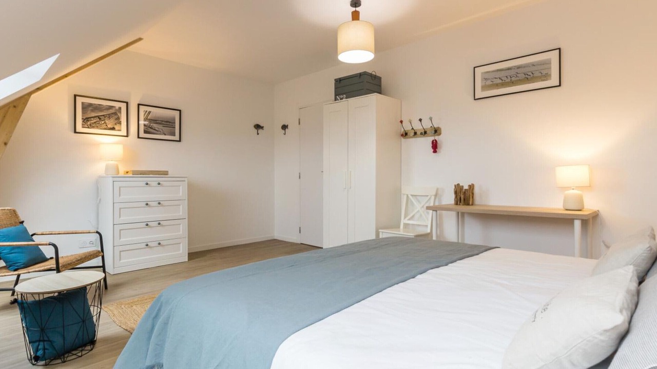 Photo of Bedroom in Portbail
