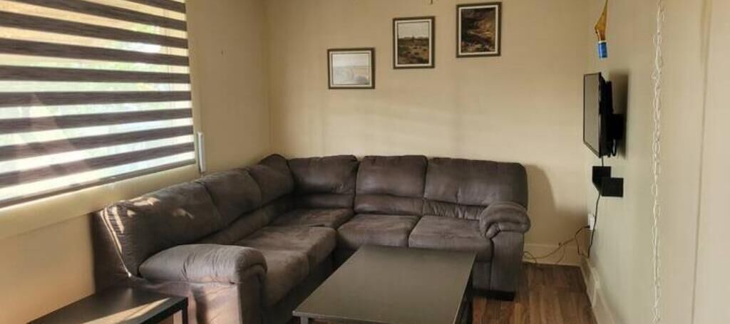 Photo of Livingroom in Wainwright