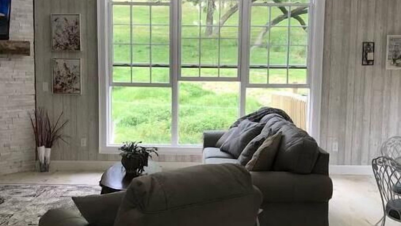 Photo of Livingroom in Hixton