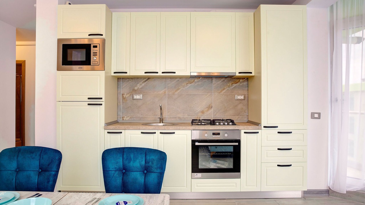 Photo of Kitchen in Mamaia-Sat
