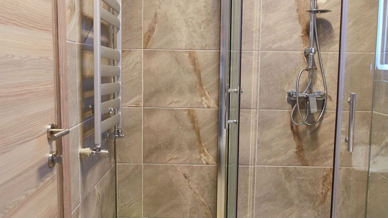 Photo of Bathroom in Mamaia-Sat