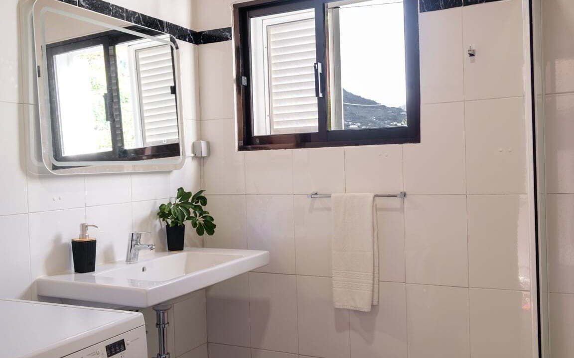 Photo of Bathroom in Machico