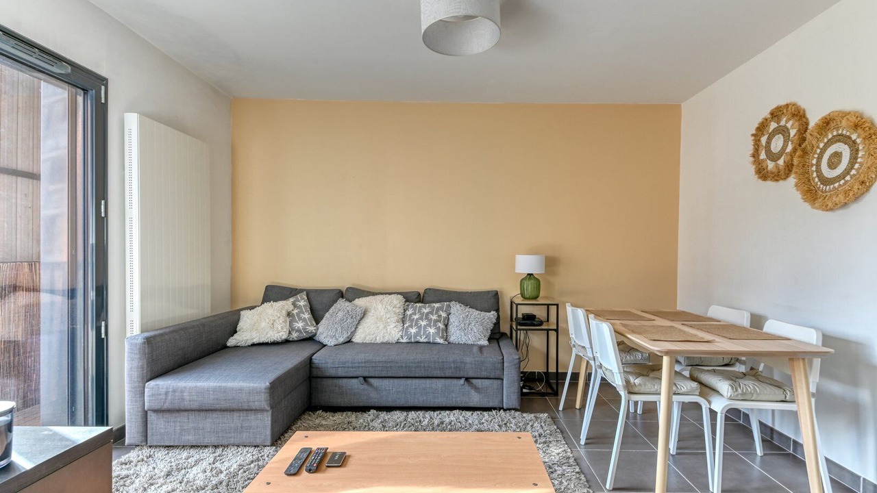 Photo of Livingroom in Part Dieu - Bir Hakeim