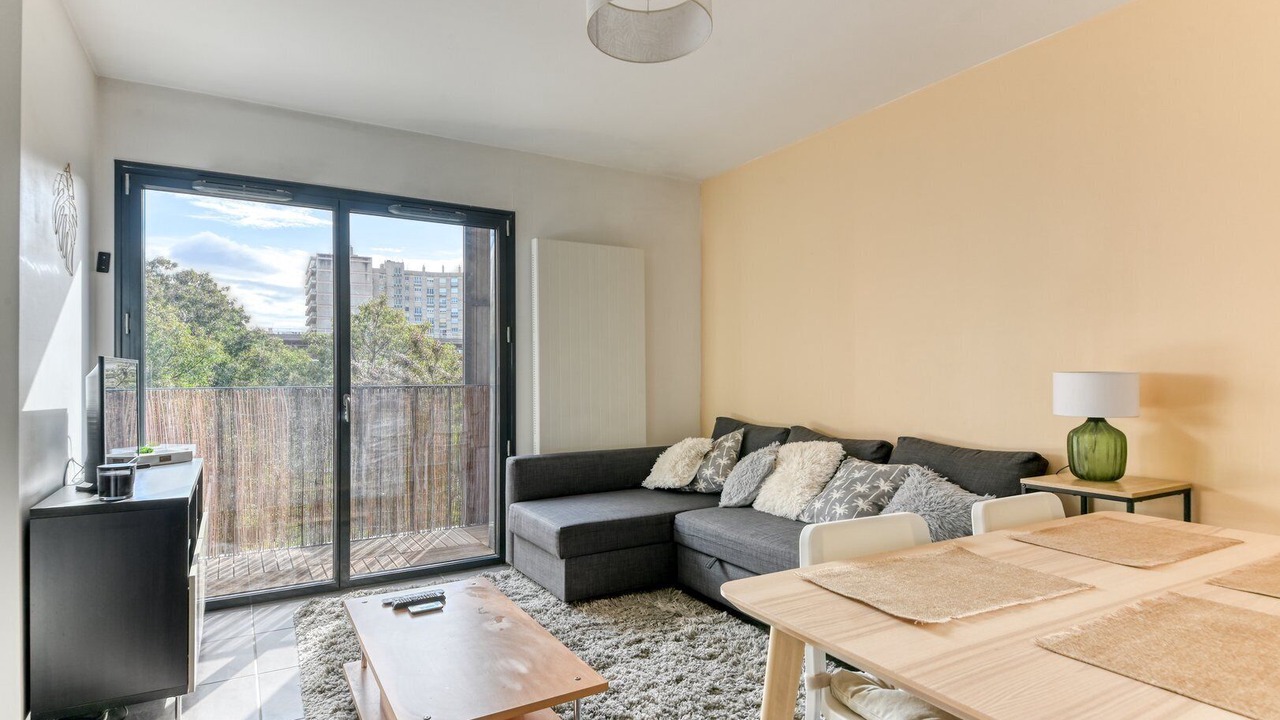 Photo of Livingroom in Part Dieu - Bir Hakeim