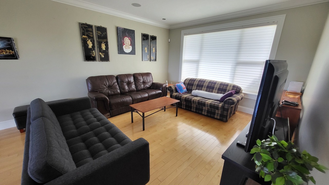 Photo of Livingroom in Bedford