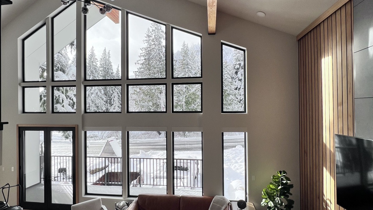Photo of Livingroom in Hyak