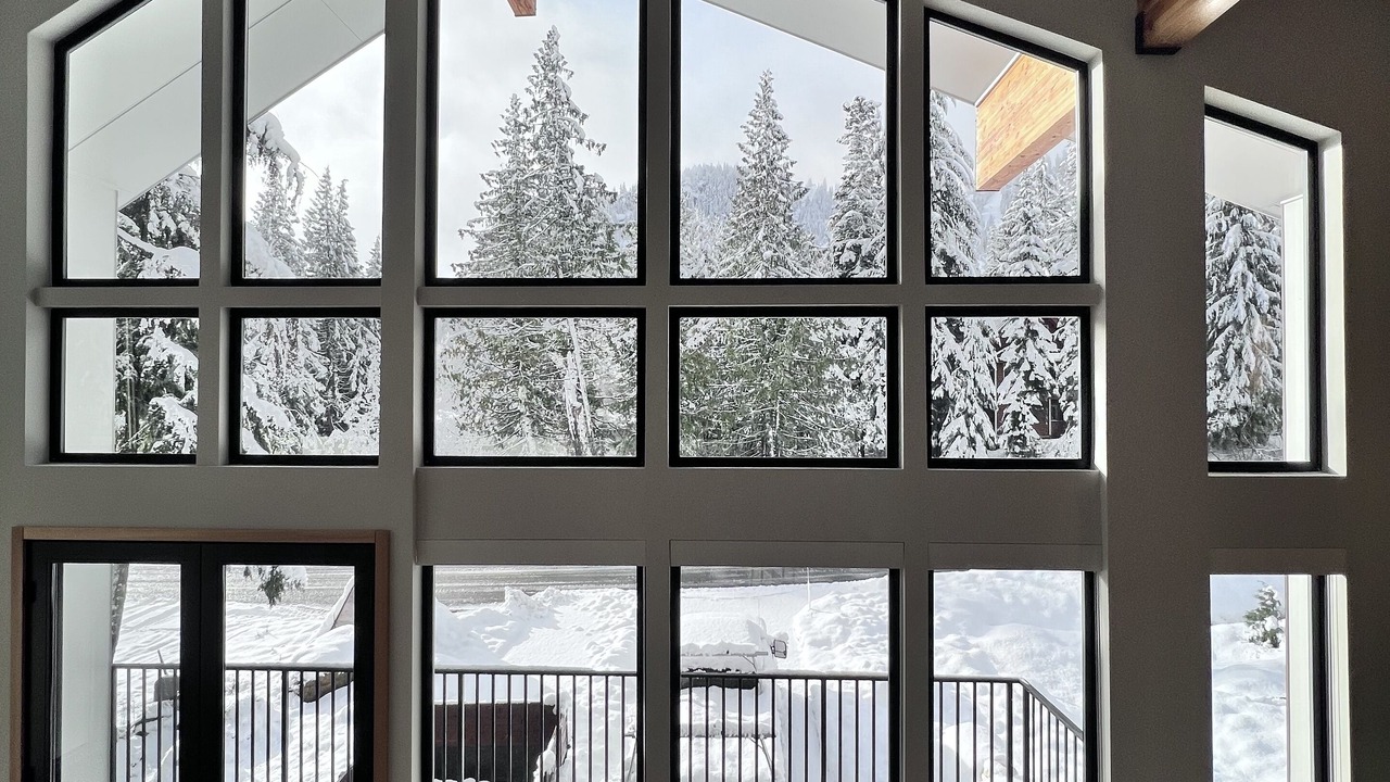 Photo of Livingroom in Hyak