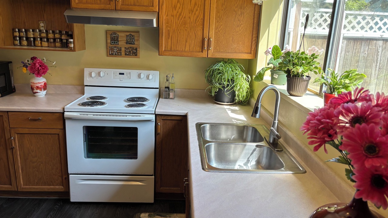 Photo of Kitchen in Aldergrove