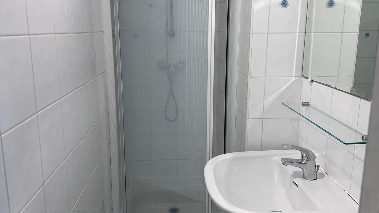 Photo of Bathroom in Quartier de la Roquette