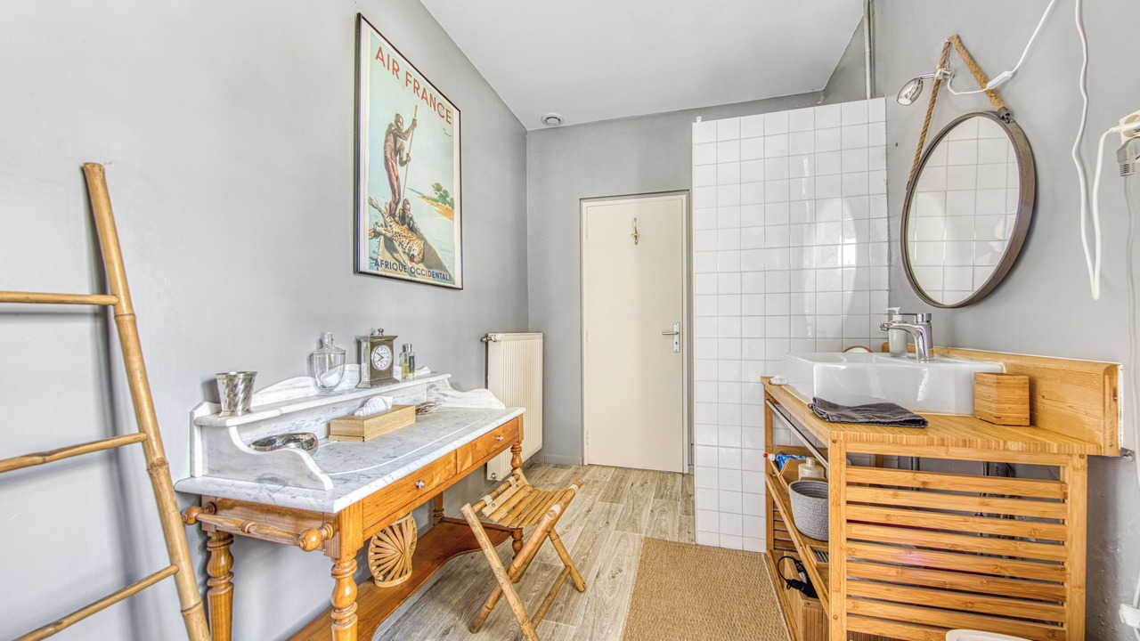 Photo of Bathroom in Arveyres