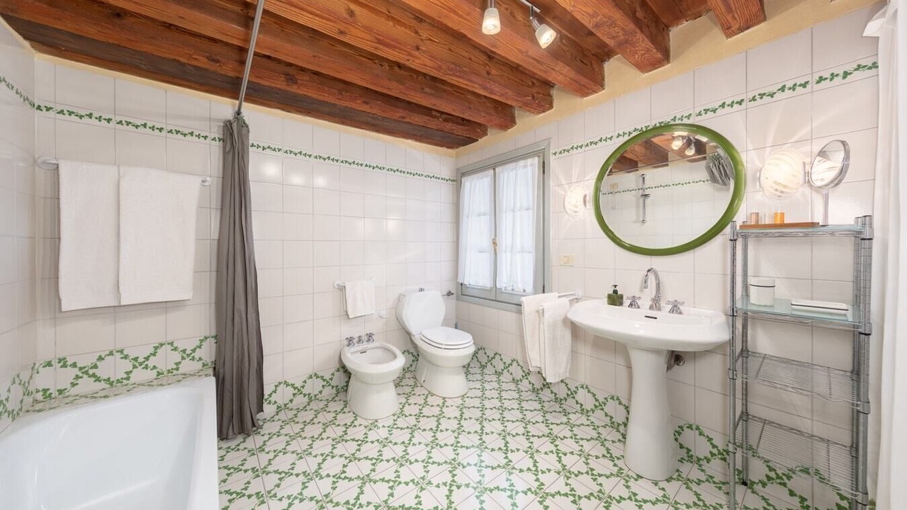 Photo of Bathroom in Levada