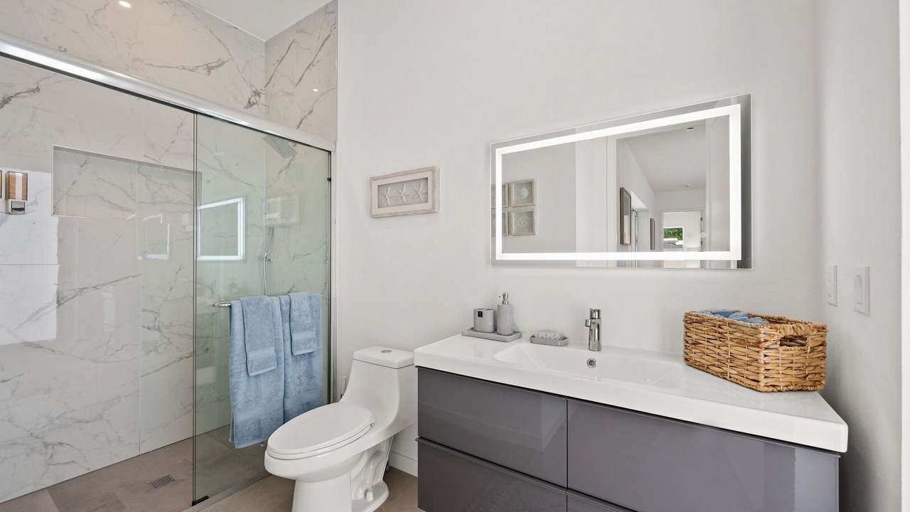 Photo of Bathroom in Arlington Park
