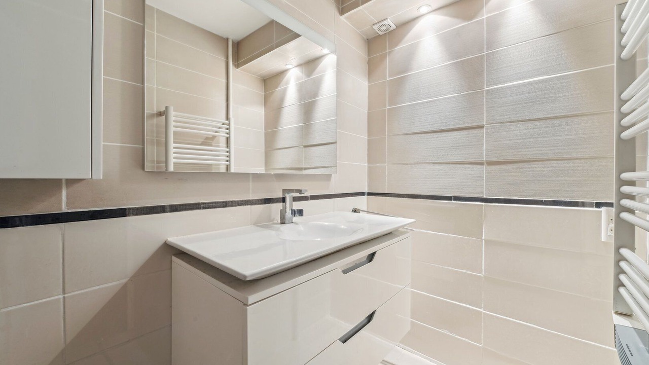 Photo of Bathroom in Montrouge