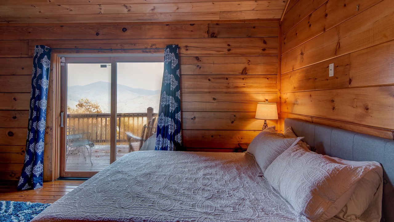 Photo of Bedroom in Frank