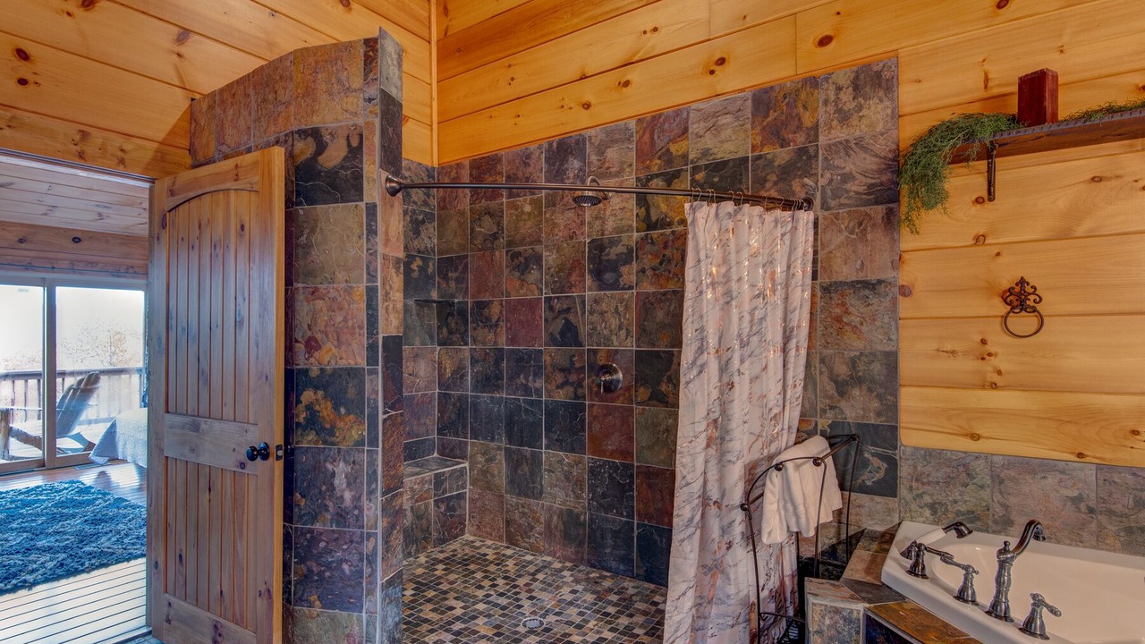 Photo of Bathroom in Frank