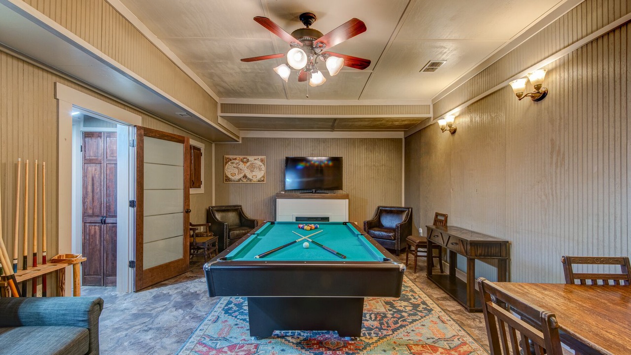 Photo of Bedroom in Frank