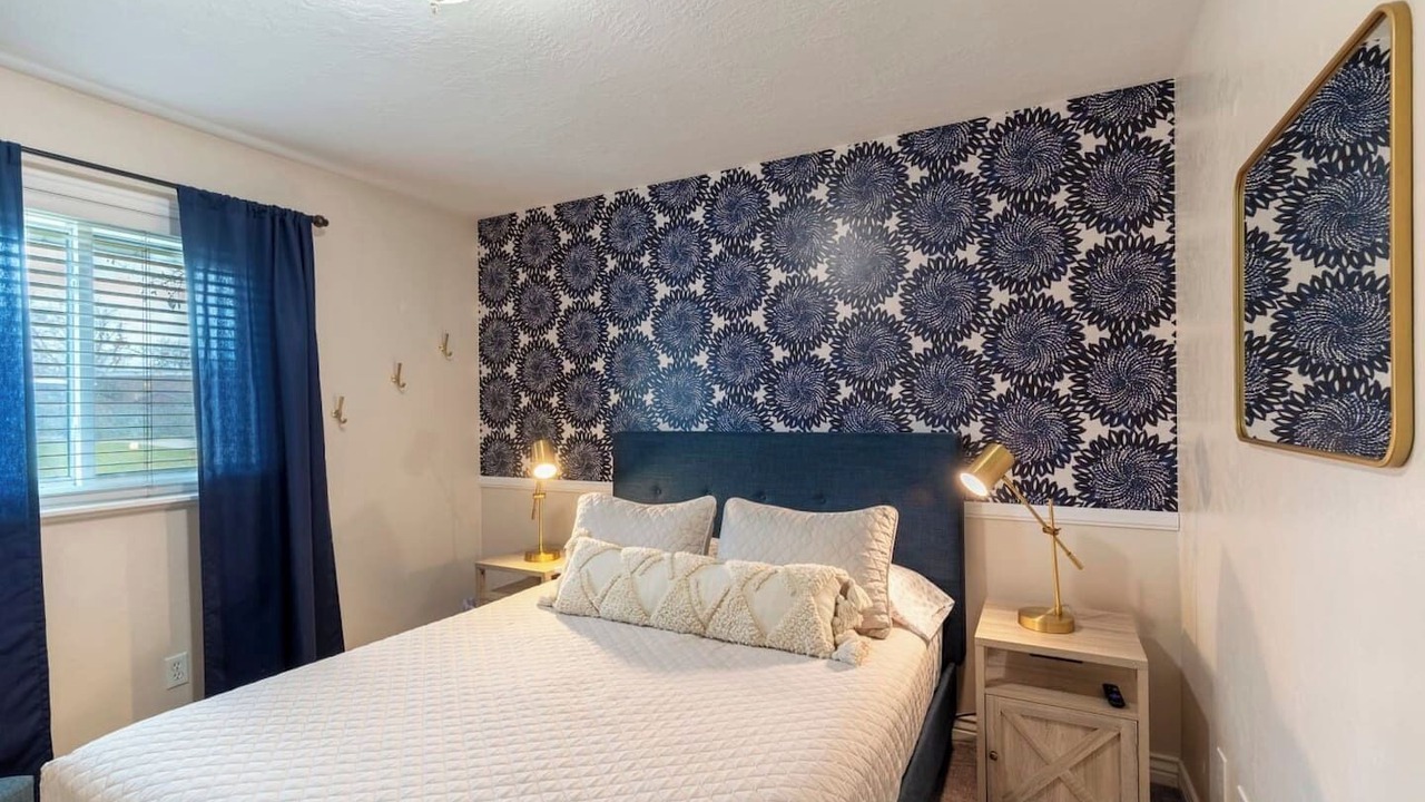 Photo of Bedroom in Lakeview
