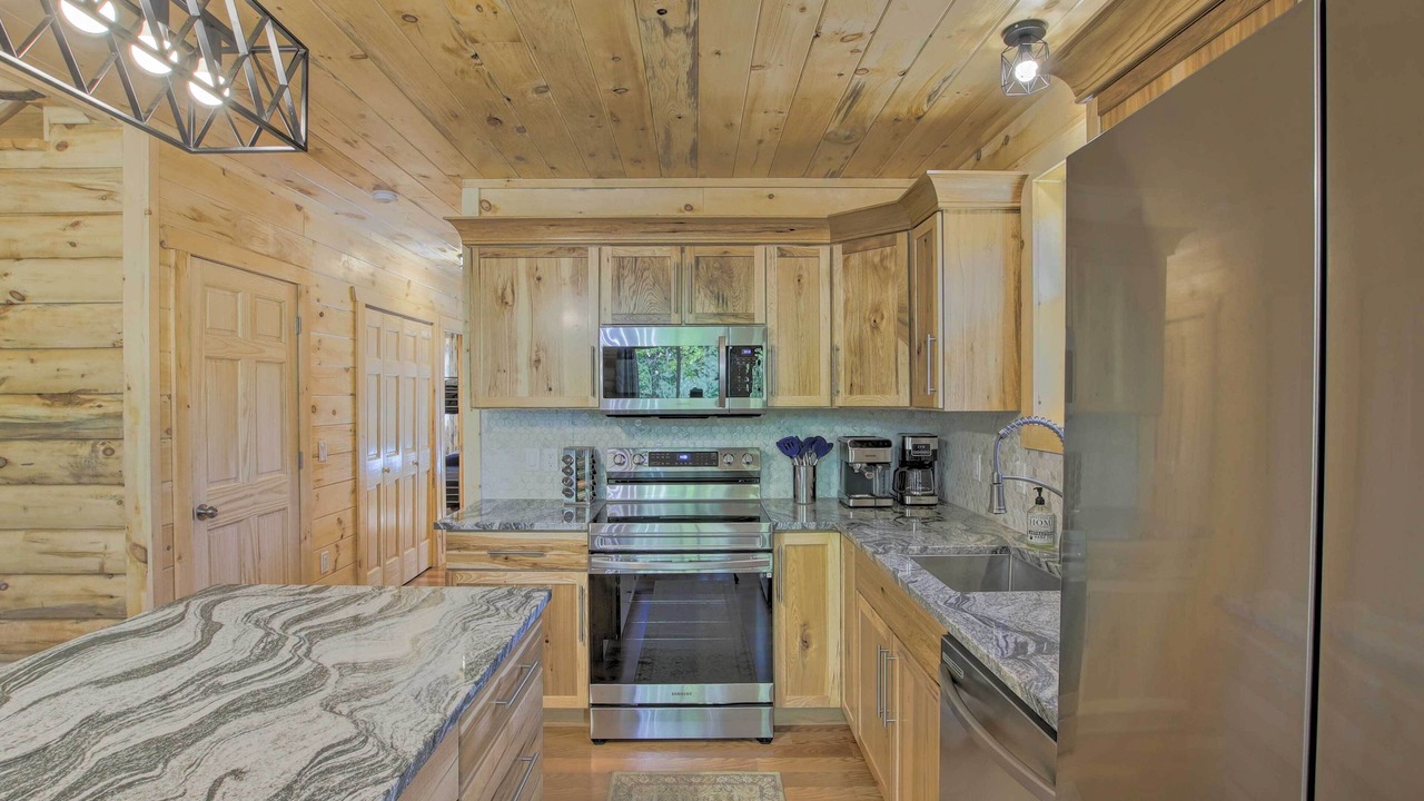 Photo of Kitchen in Lake Shore Estates