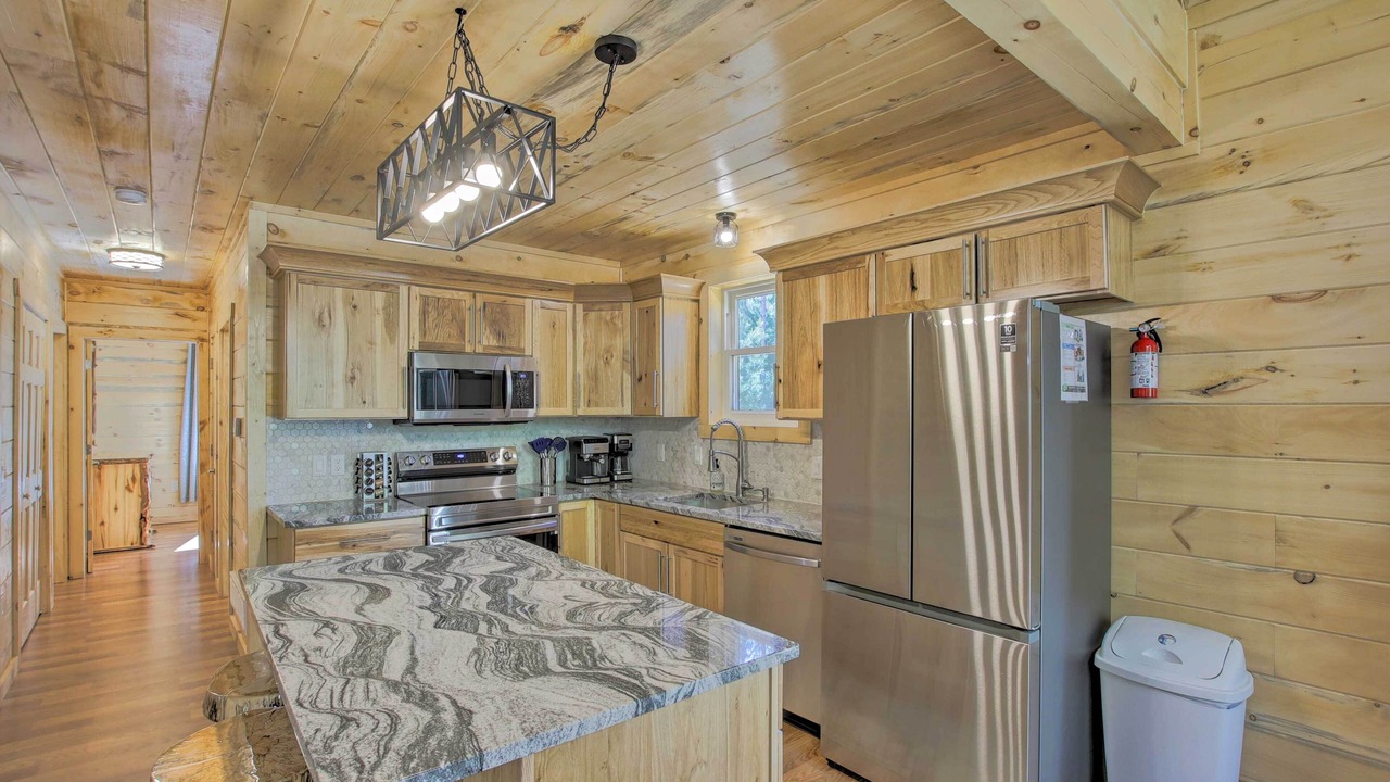 Photo of Kitchen in Lake Shore Estates