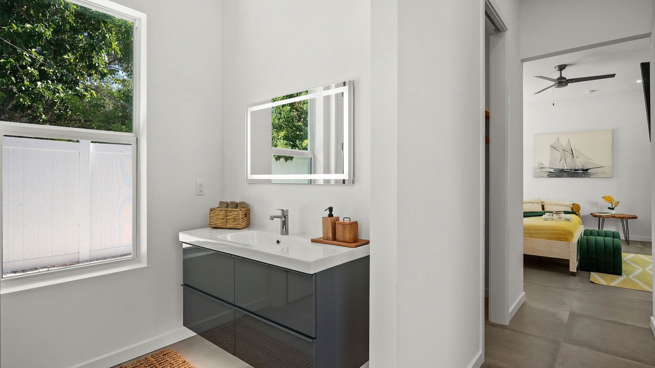 Photo of Bedroom in Arlington Park