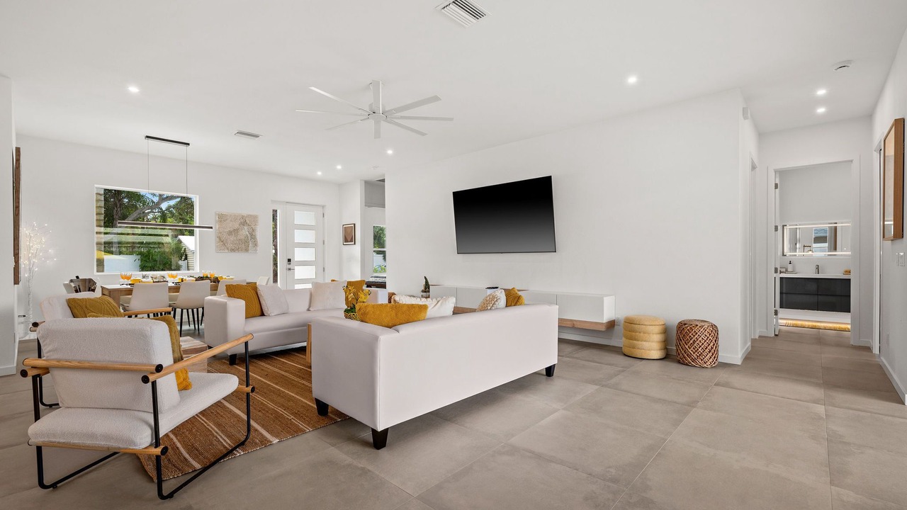 Photo of Livingroom in Arlington Park