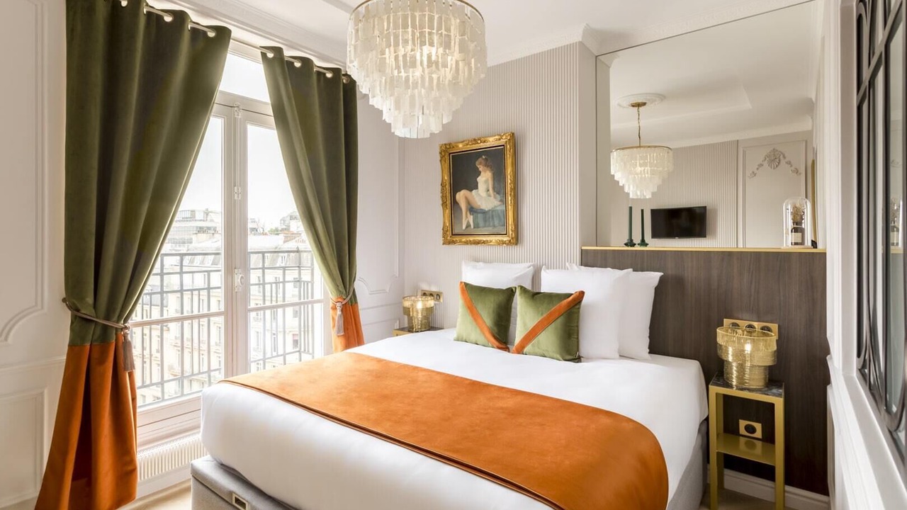 Photo of Bedroom in Faubourg-du-Roule