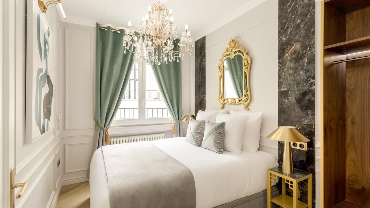 Photo of Bedroom in Faubourg-du-Roule
