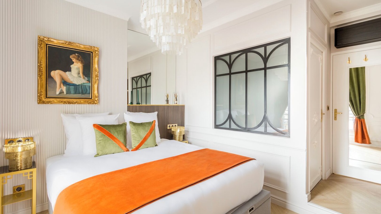 Photo of Bedroom in Faubourg-du-Roule